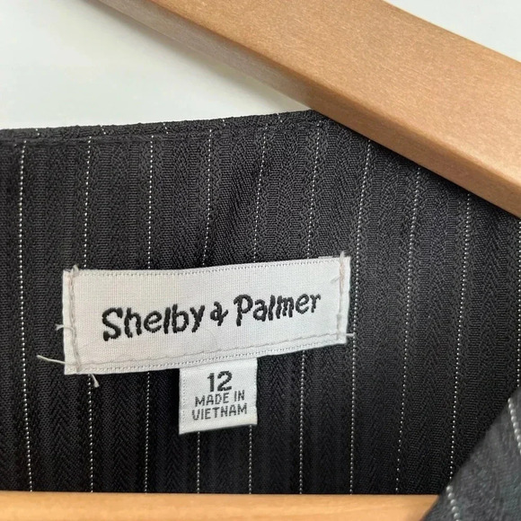 Shelby&  Palmer dress with pockets and adjustable belt size 12 - Picture 4 of 10